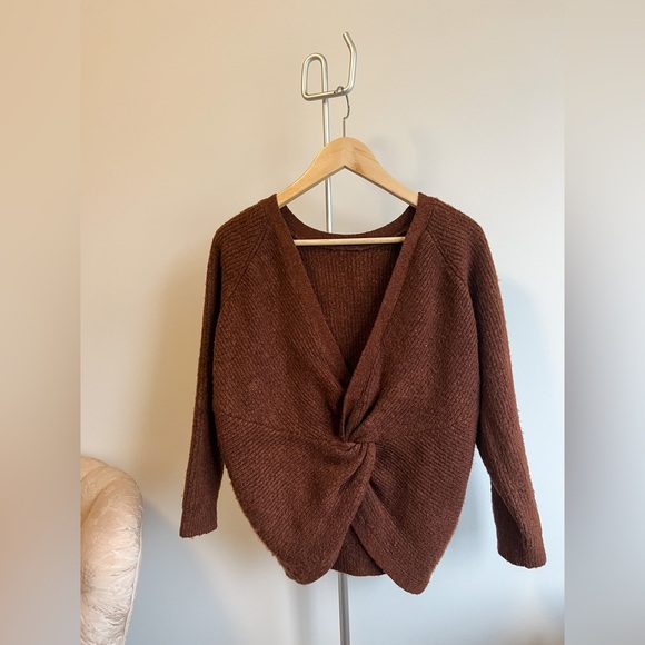 🌰Chesnut Reversible Sweater🌰 Size M - Picture 3 of 6